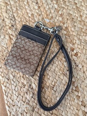Coach Signature Jacquard & Leather ID Lanyard Badge Holder - Khaki/Brown